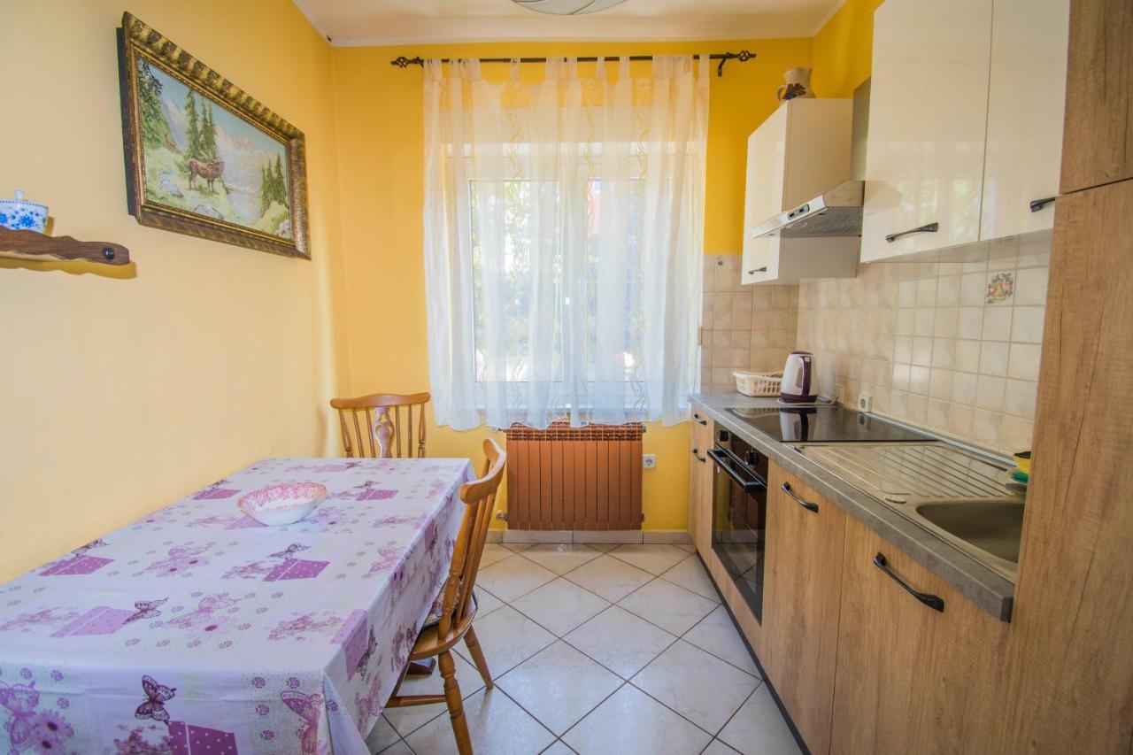 Apartments Anita Near Opatija With Private Parking Matulji Exterior photo